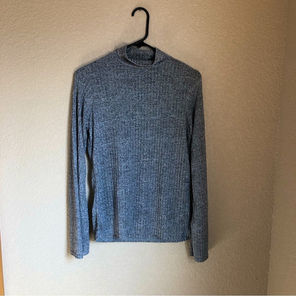✨ 3 for $5 Mock Neck Top